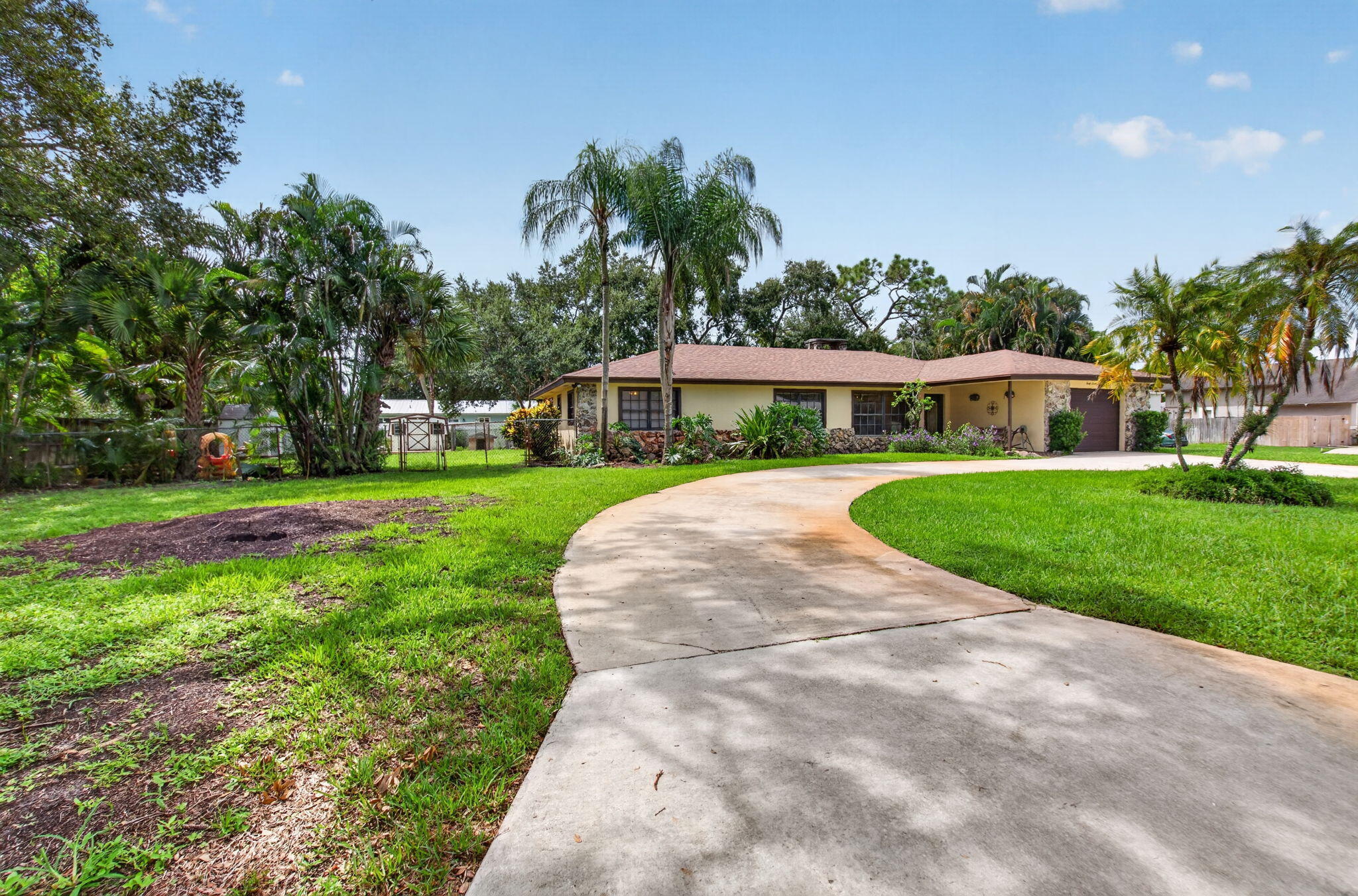 4746 Canal Drive