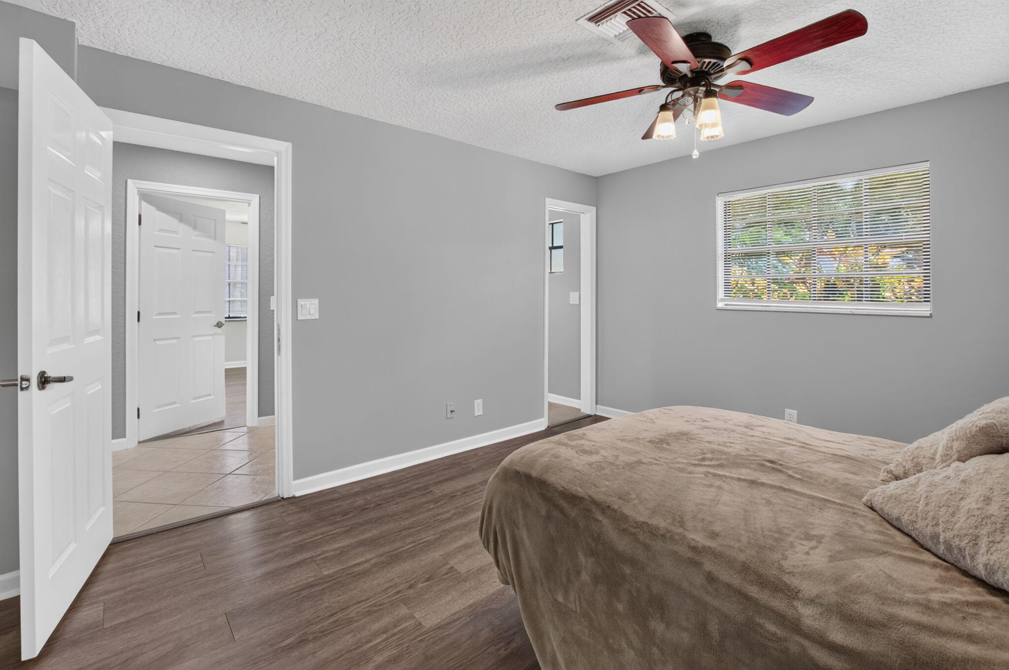 4746 Canal Drive