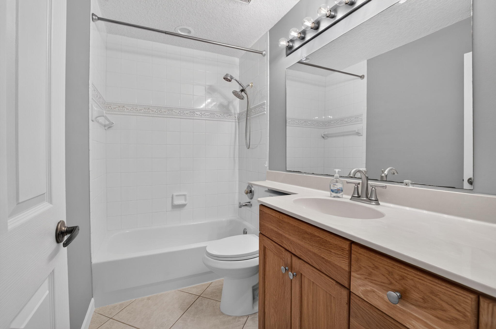 4746 Canal Drive