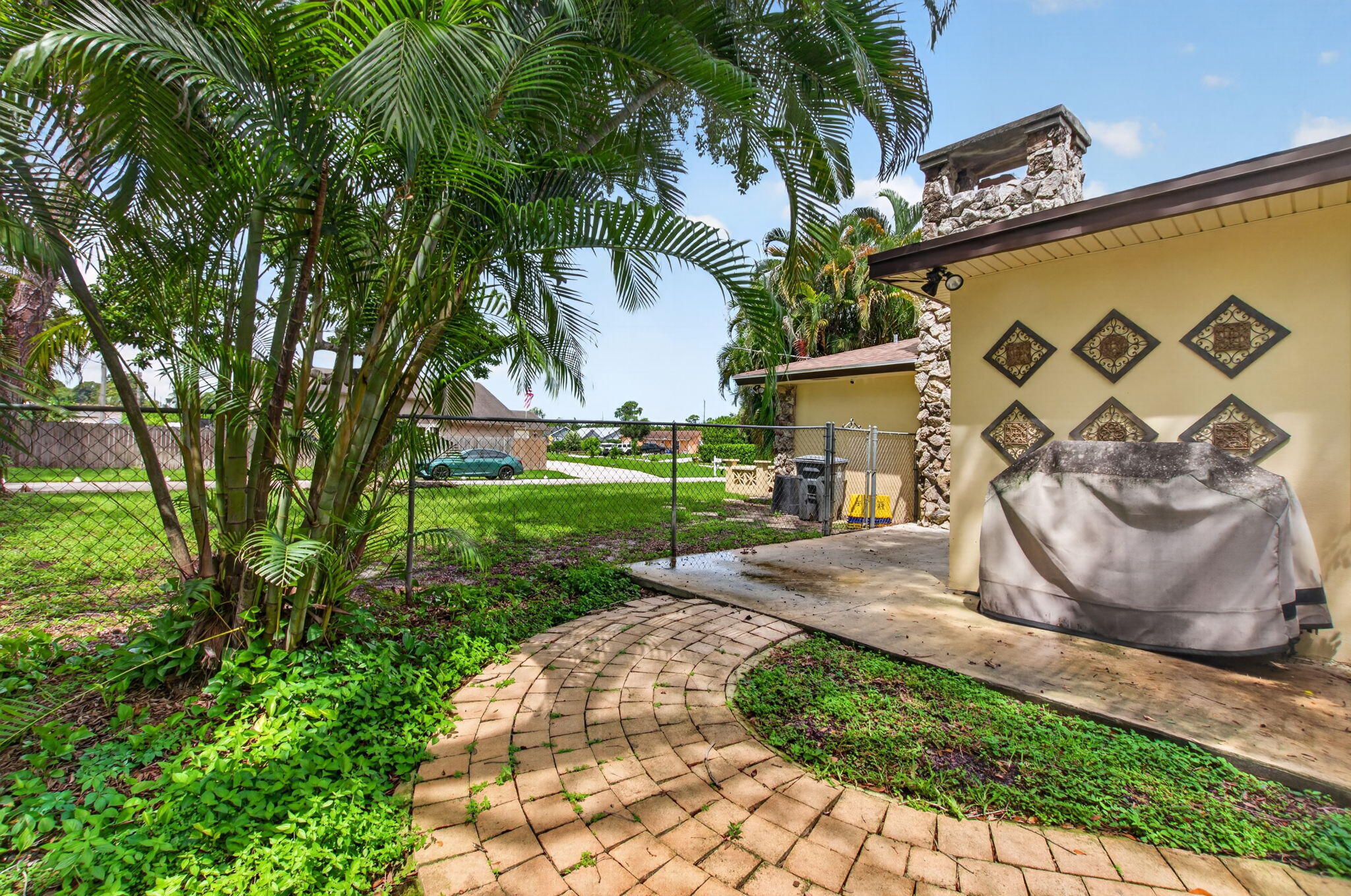 4746 Canal Drive