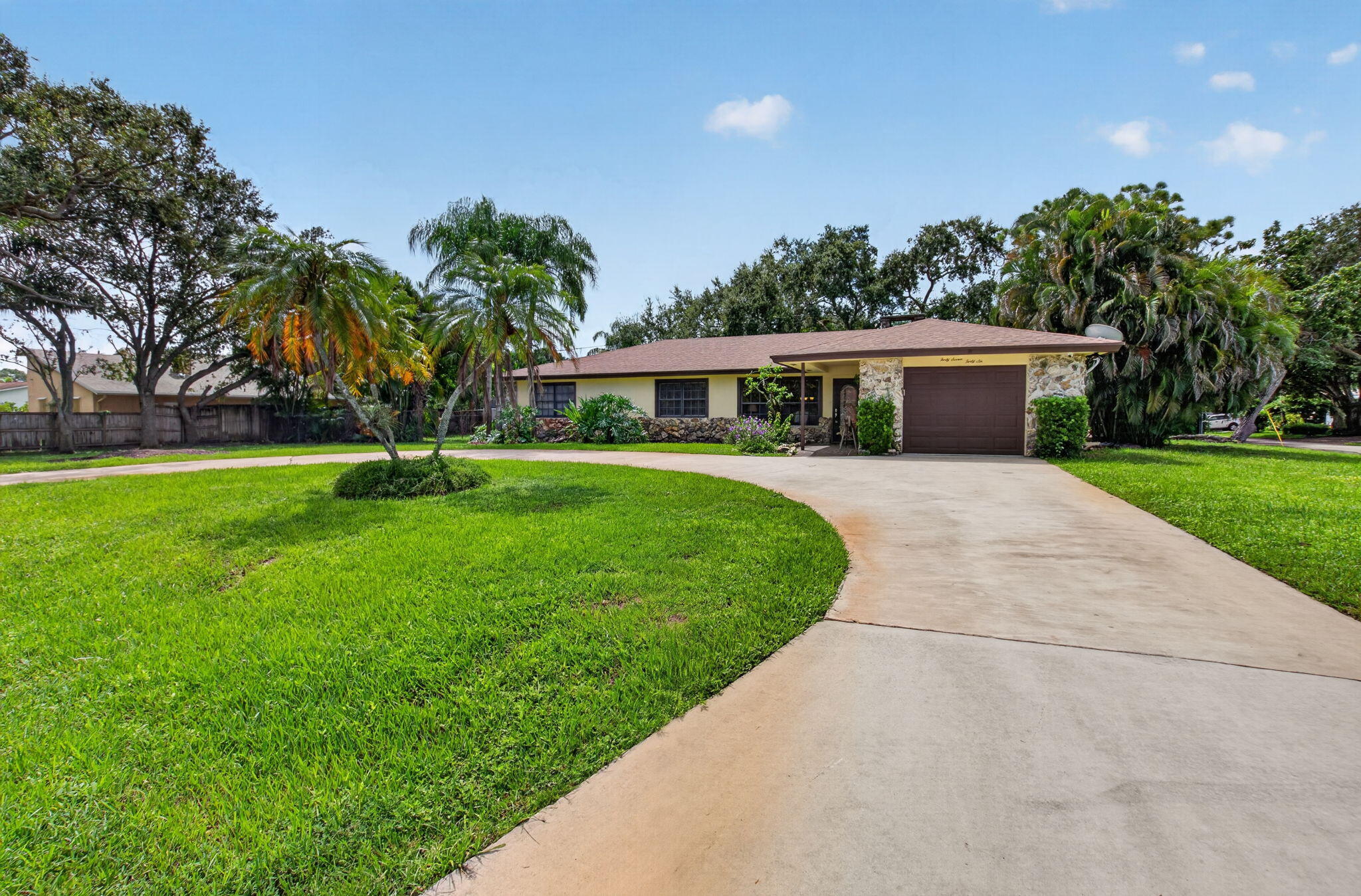 4746 Canal Drive