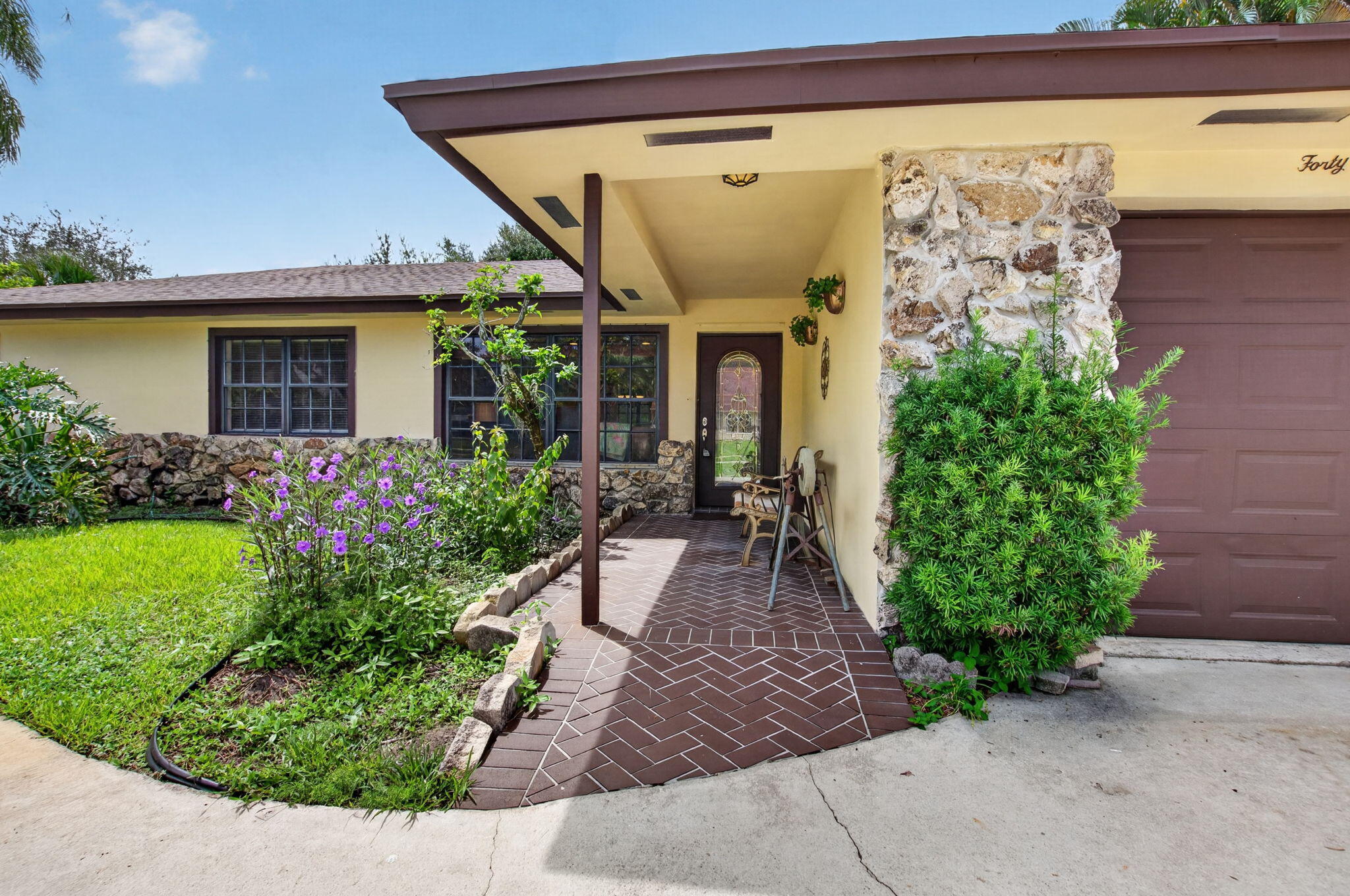 4746 Canal Drive