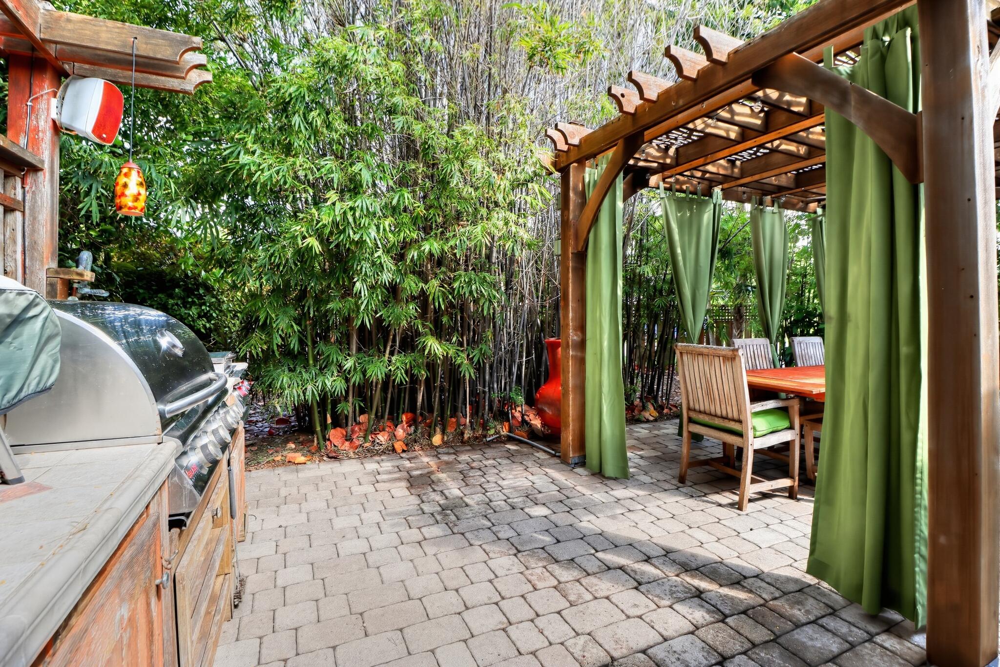 2240 HARBOR Drive