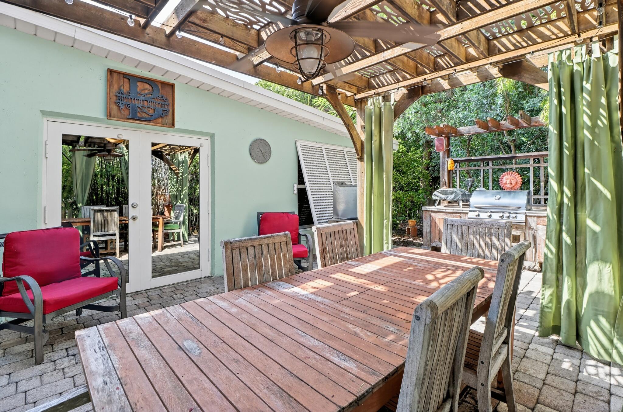 2240 HARBOR Drive