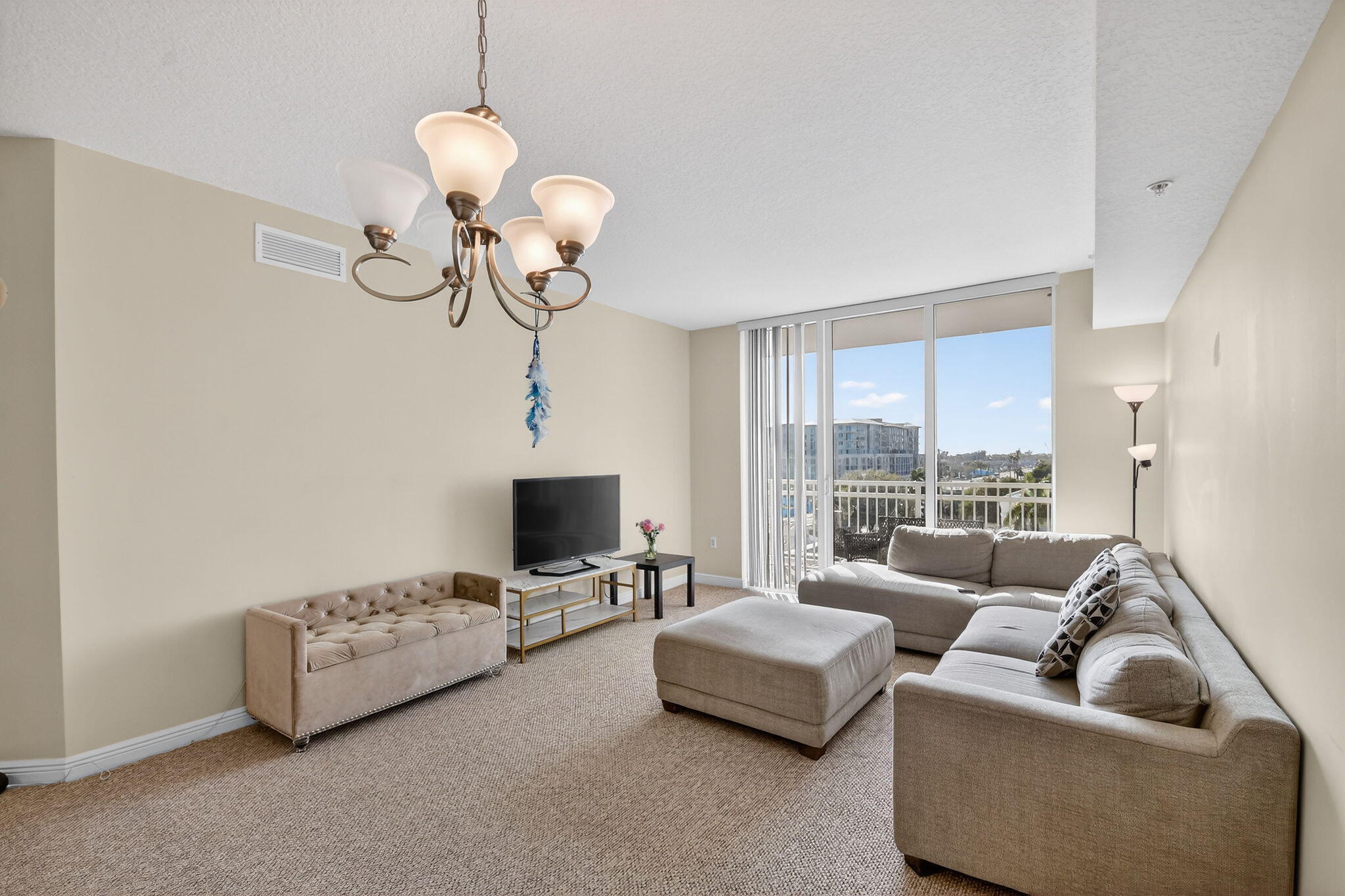350 N FEDERAL Highway 502