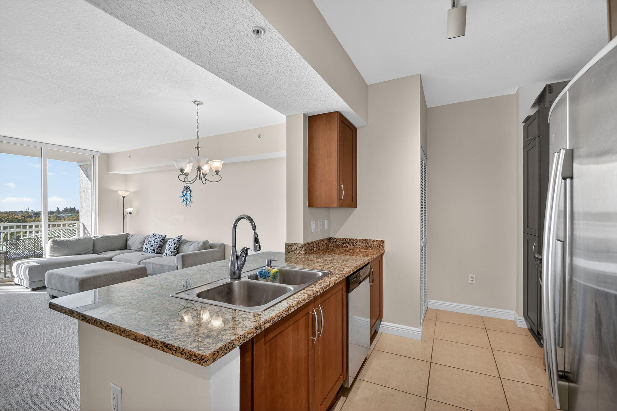 350 N FEDERAL Highway 502