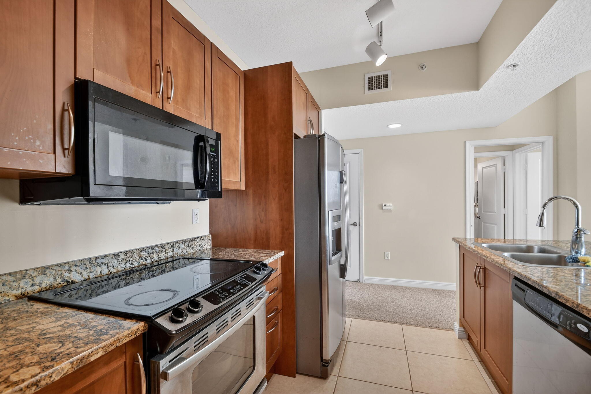 350 N FEDERAL Highway 502