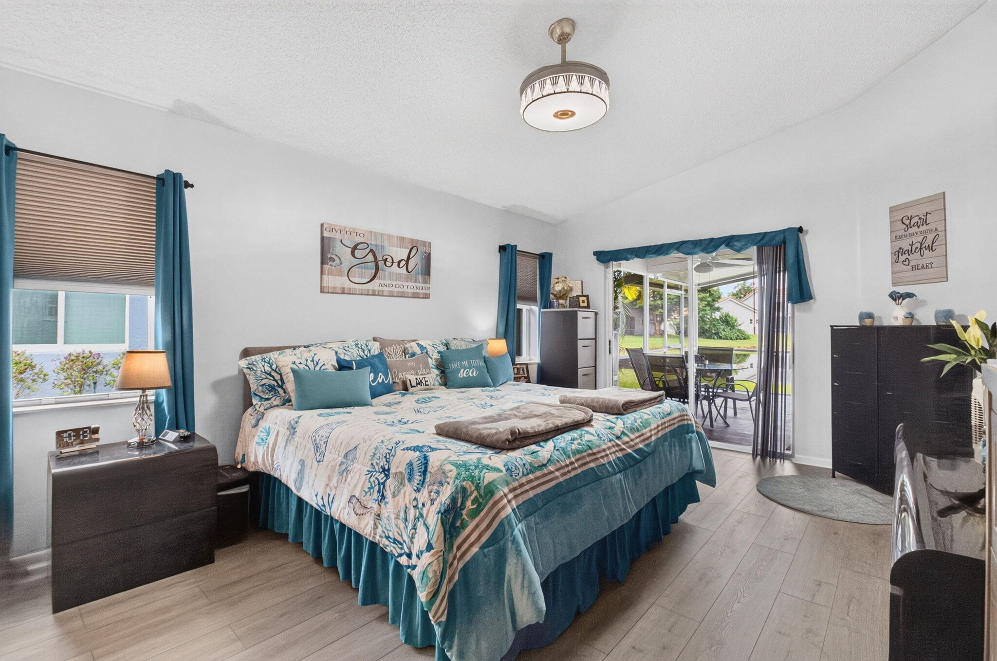 5960 AQUAMARINE Way