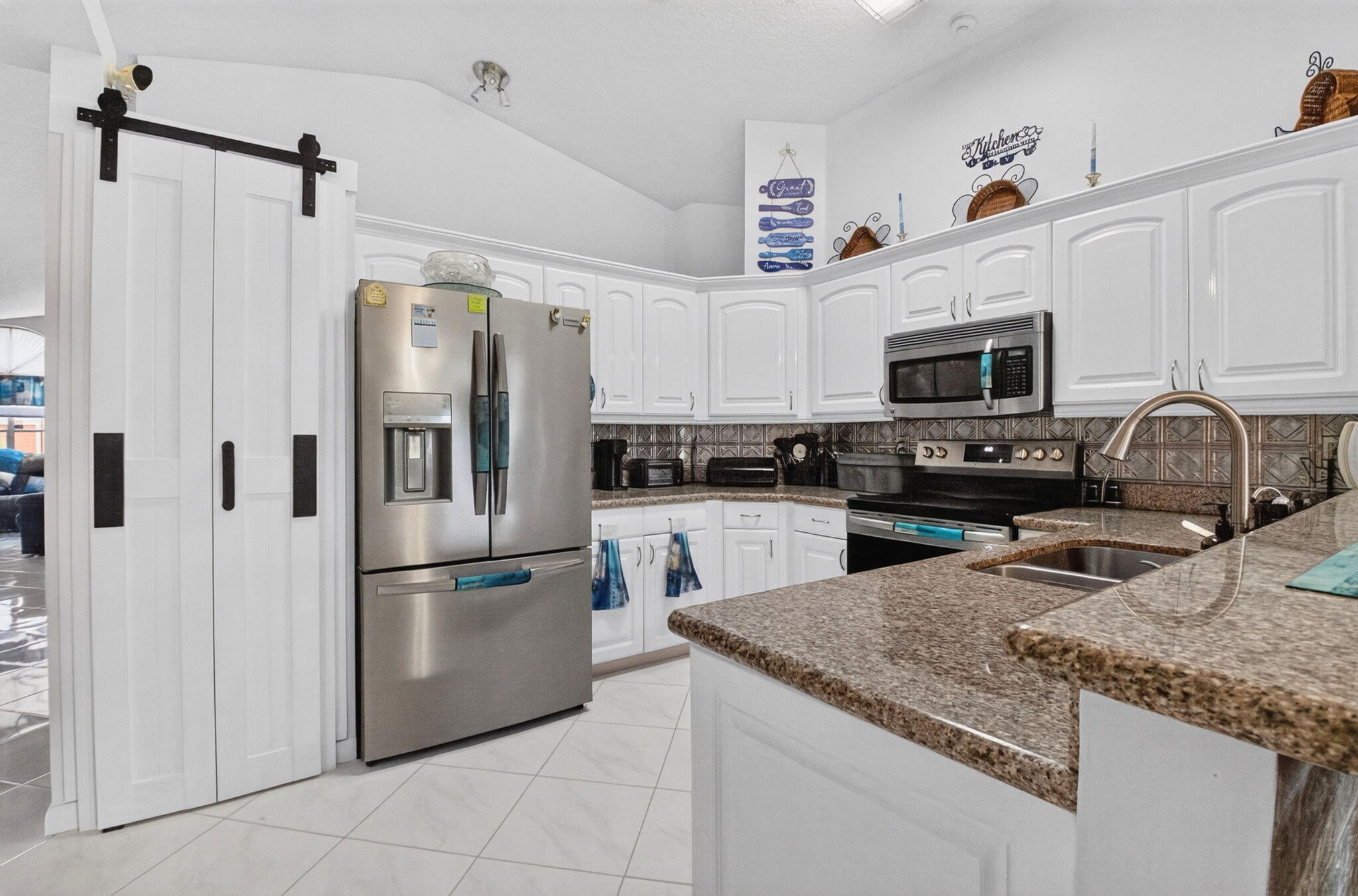 5960 AQUAMARINE Way
