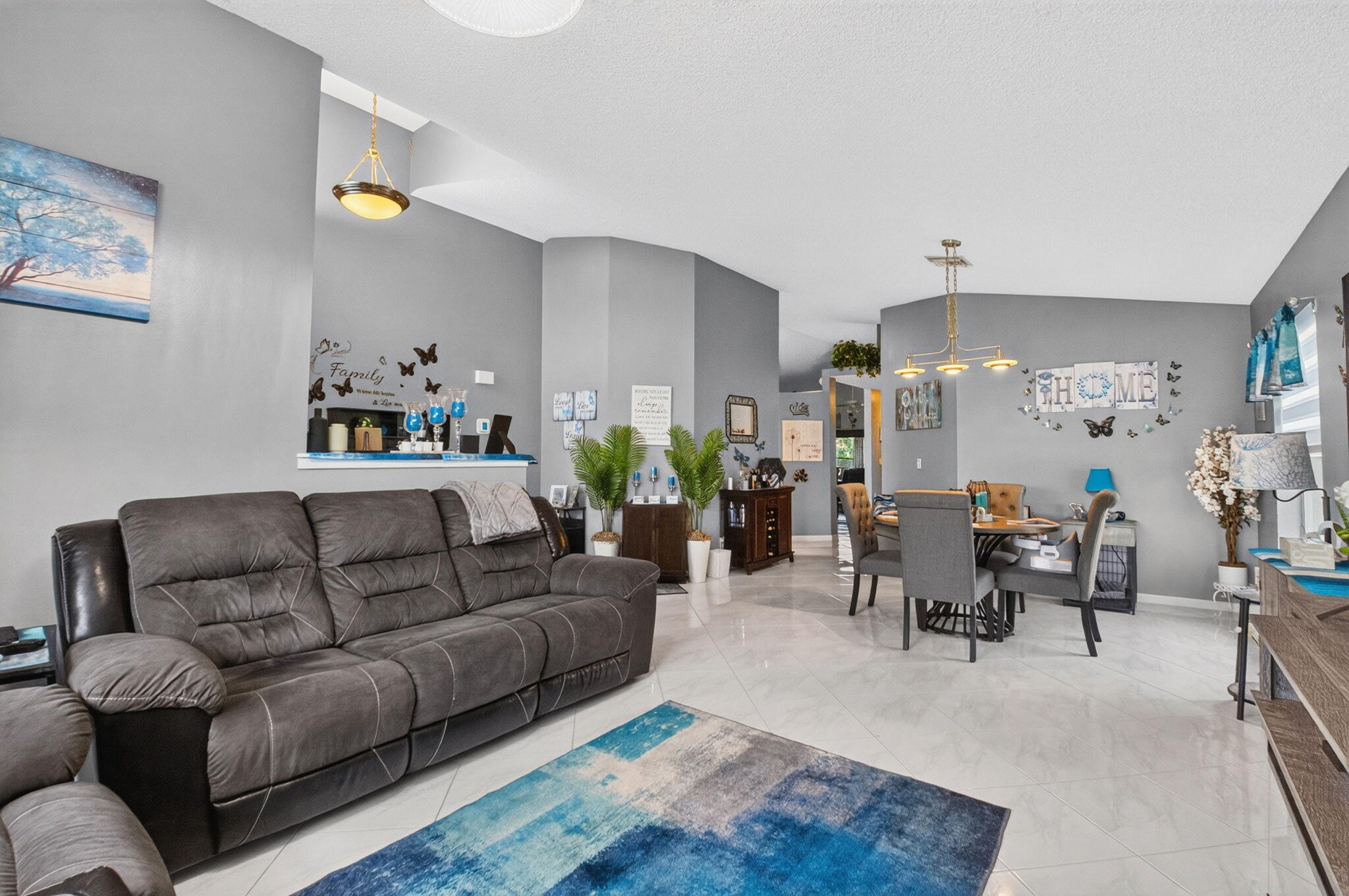 5960 AQUAMARINE Way