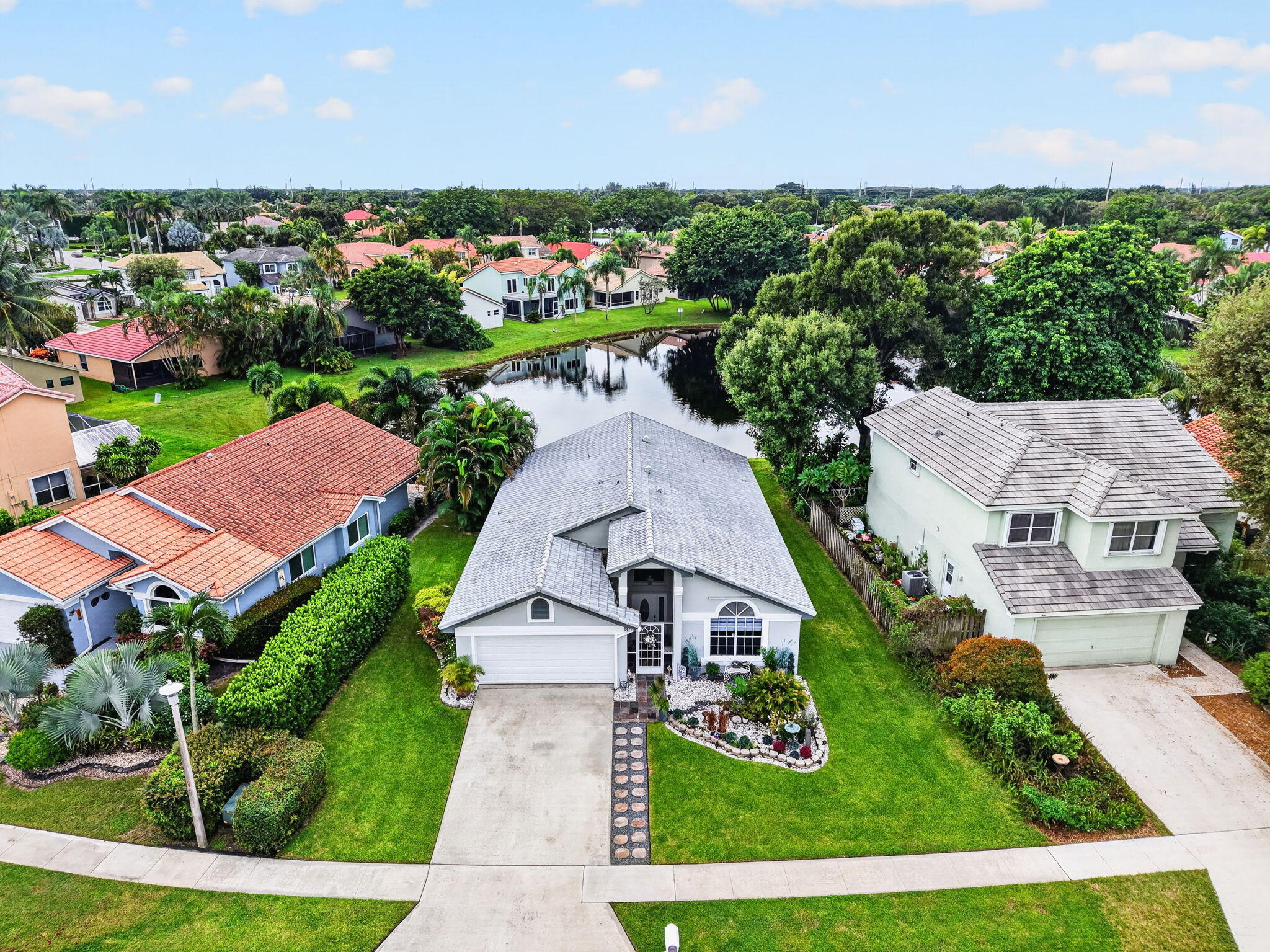 5960 AQUAMARINE Way