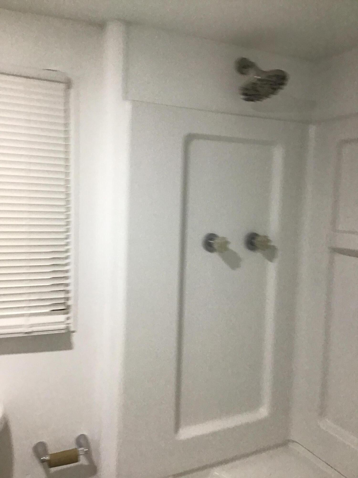 2886 CROTON Lane