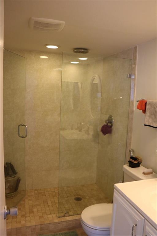 3001 S Palm Aire Dr 107