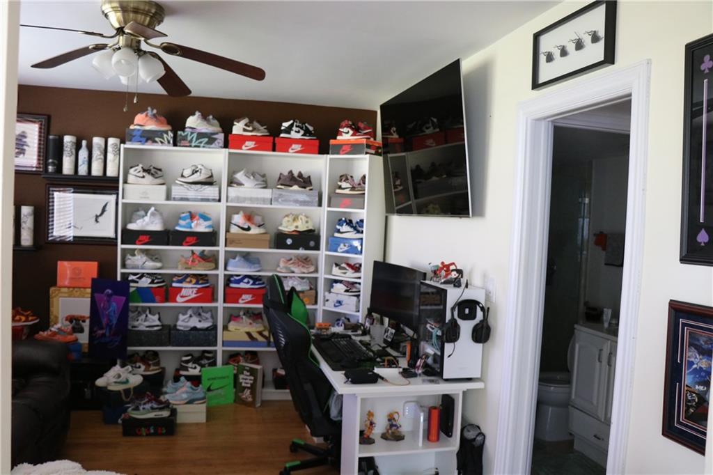 3001 S Palm Aire Dr 107