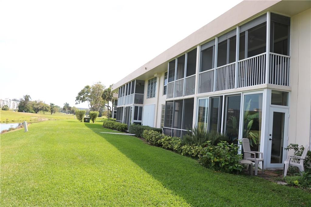 3001 S Palm Aire Dr 107