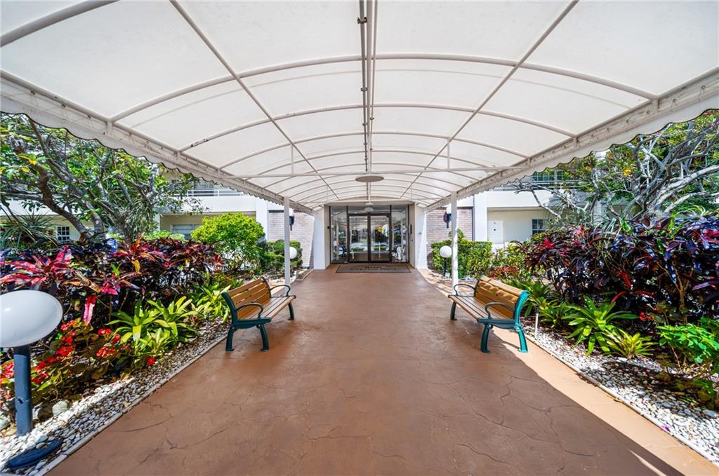 806 Cypress Blvd 405