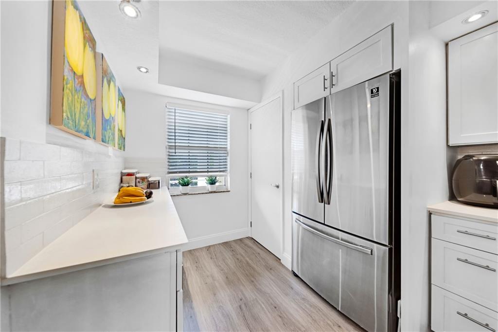 806 Cypress Blvd 405