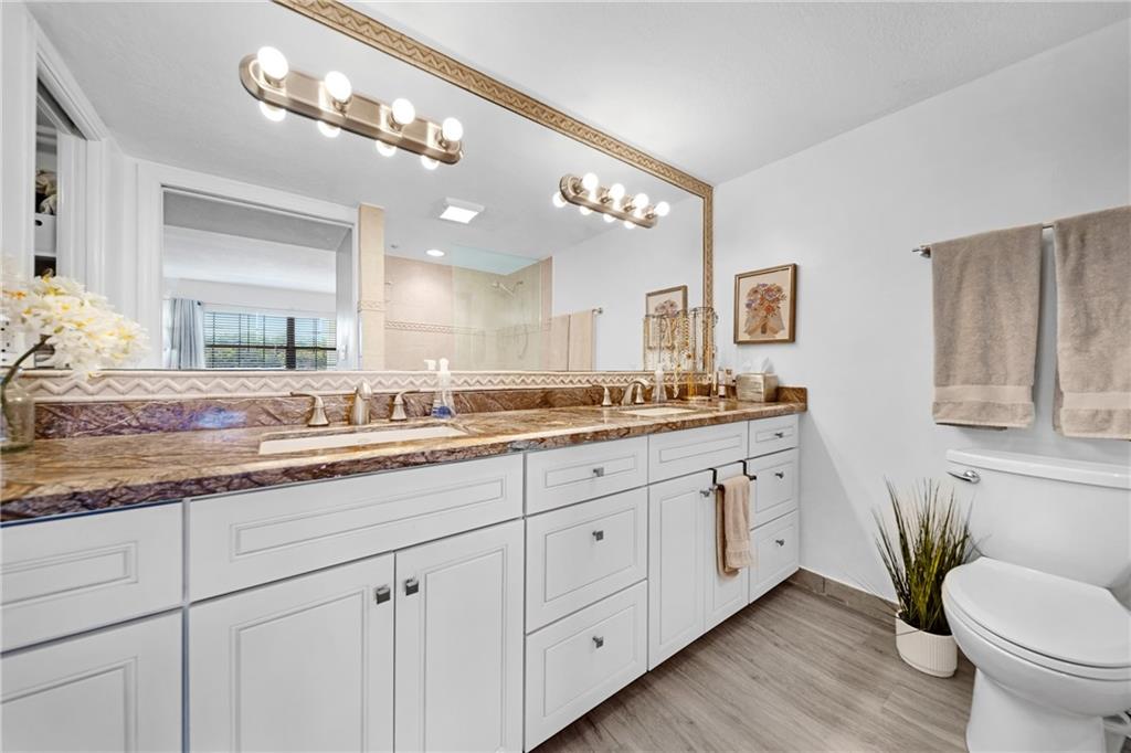 806 Cypress Blvd 405