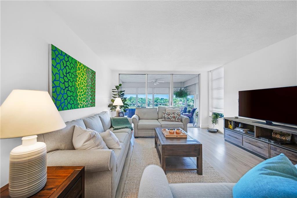 806 Cypress Blvd 405