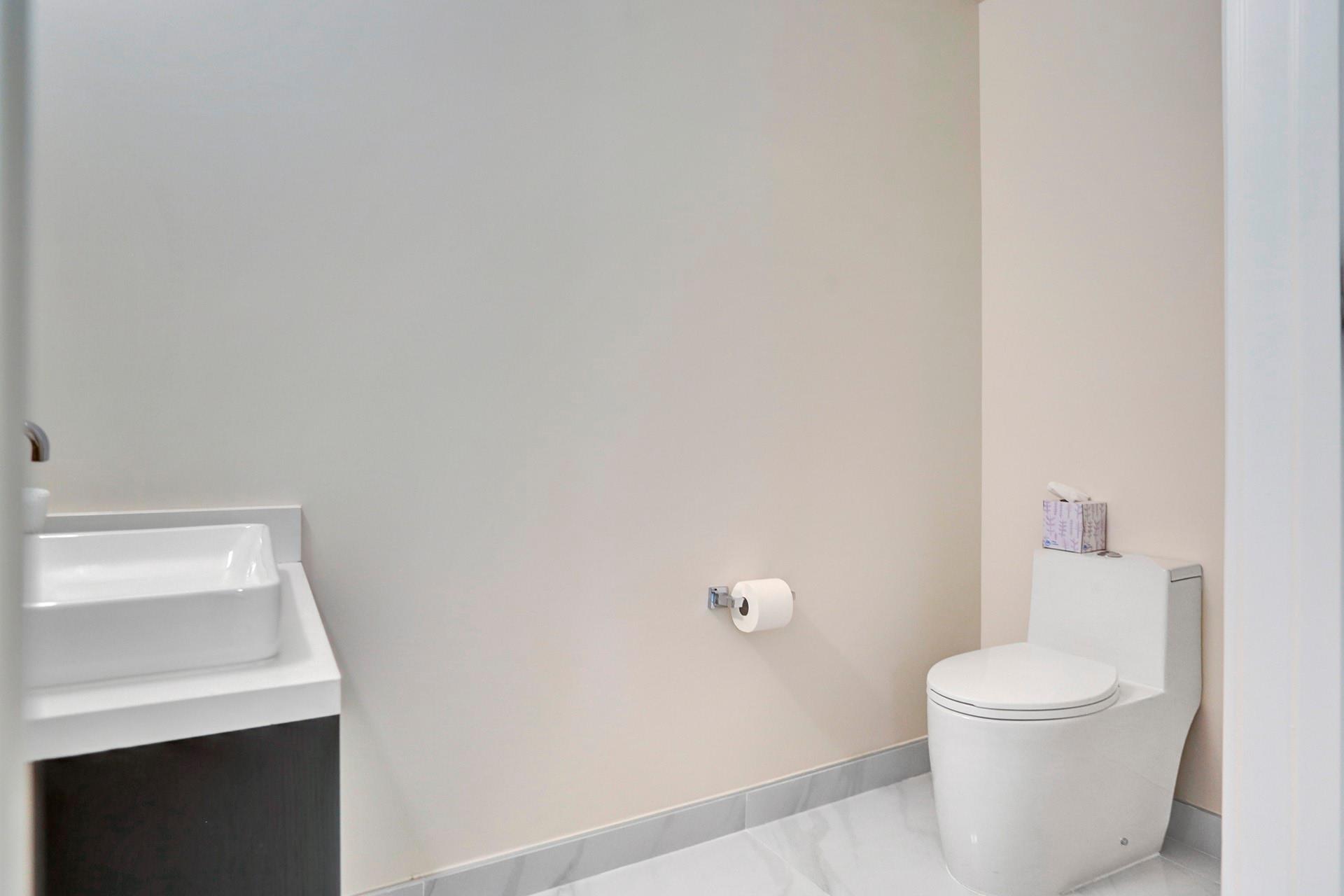 3030 N OCEAN BLVD S102