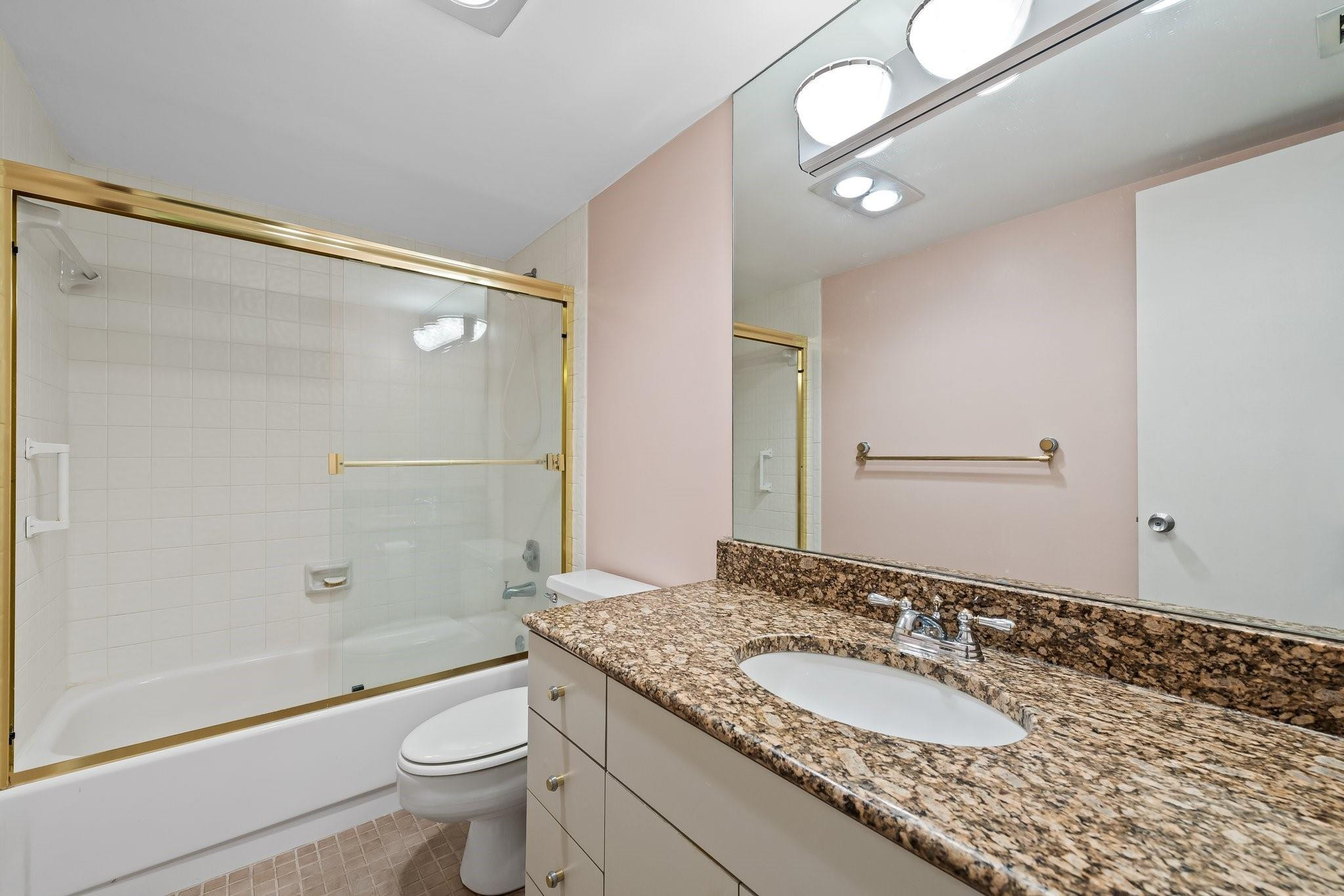 4657 Fountains Dr 105