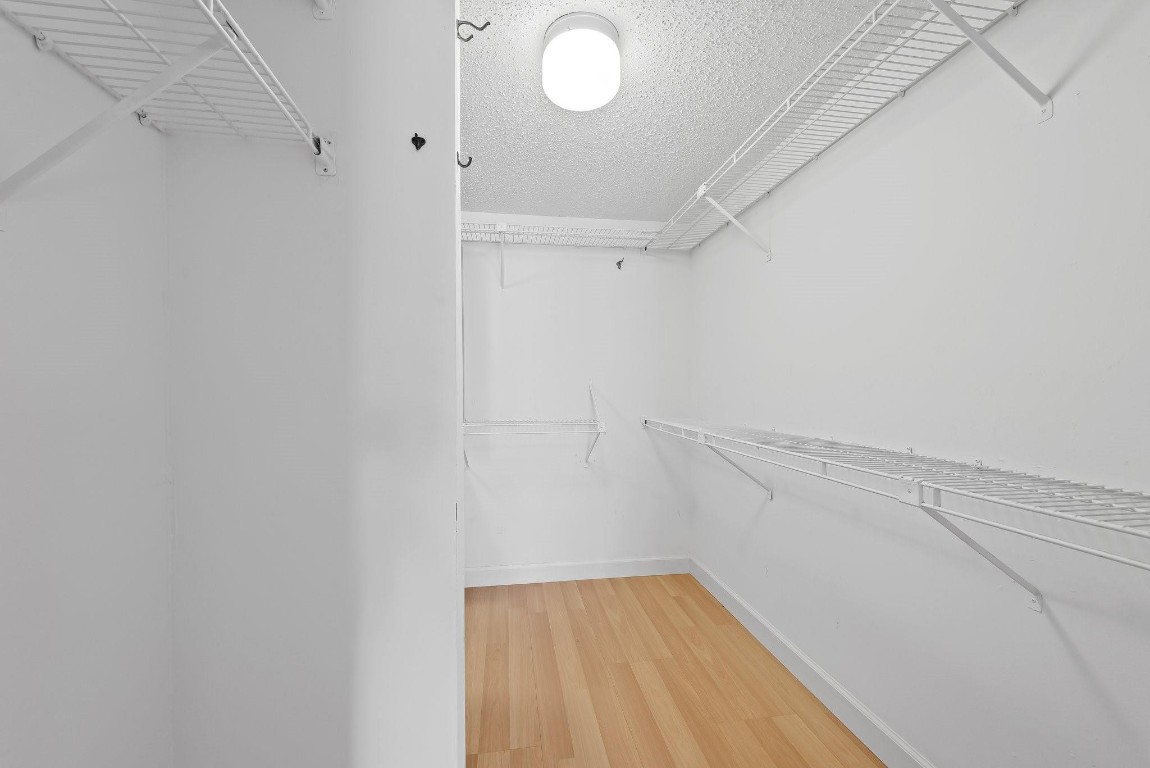 4657 Fountains Dr 105