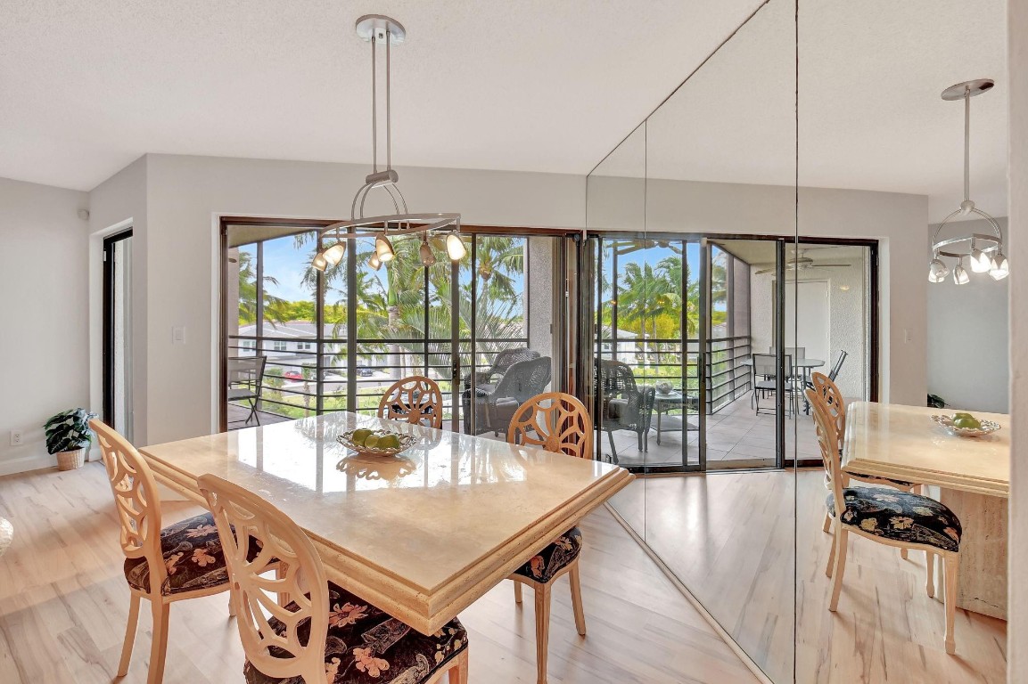 5801 Camino Del Sol 406