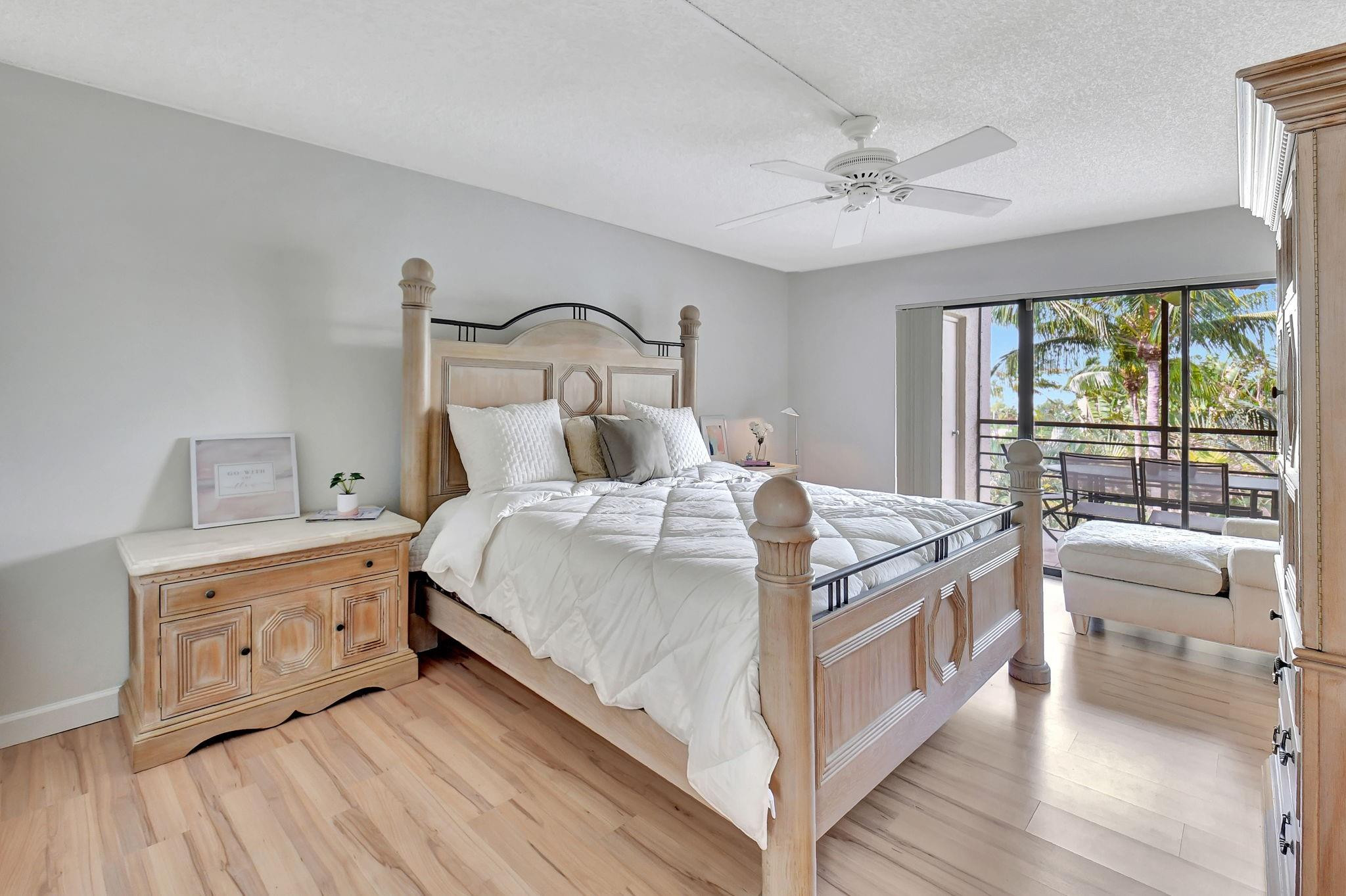 5801 Camino Del Sol 406