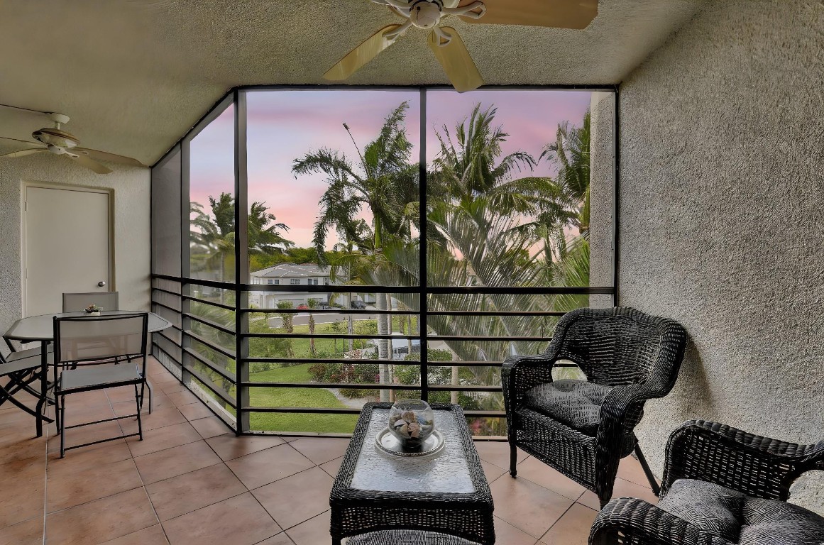 5801 Camino Del Sol 406