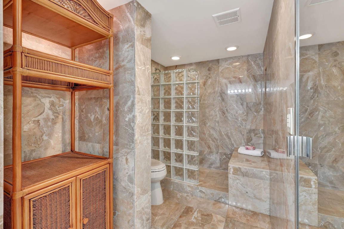 5801 Camino Del Sol 406