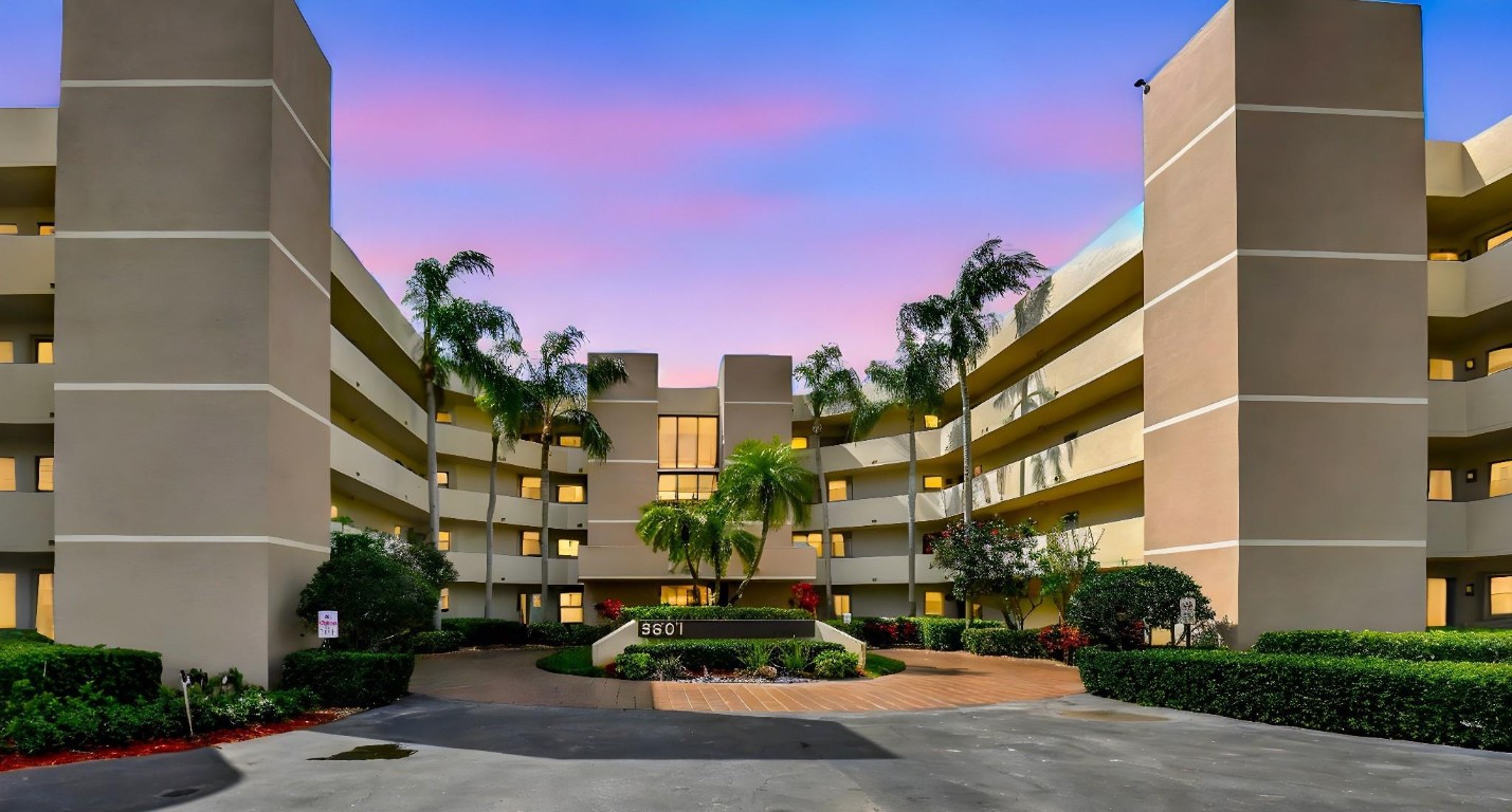 5801 Camino Del Sol 406