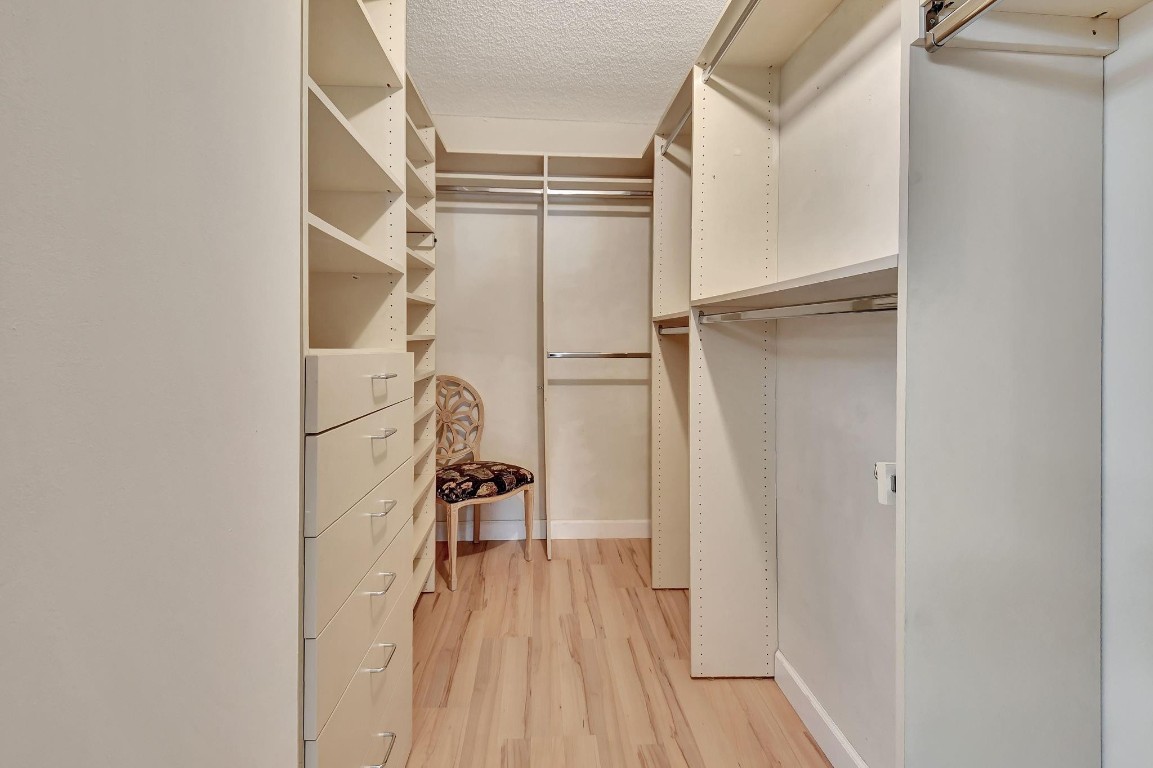 5801 Camino Del Sol 406