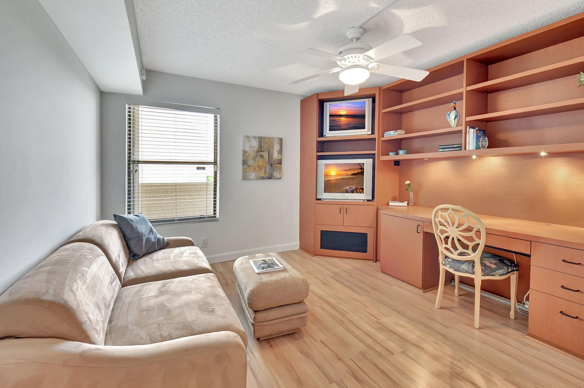 5801 Camino Del Sol 406