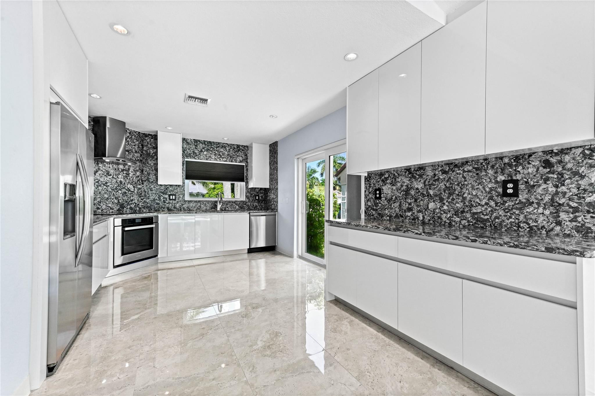 21300 Millbrook Ct