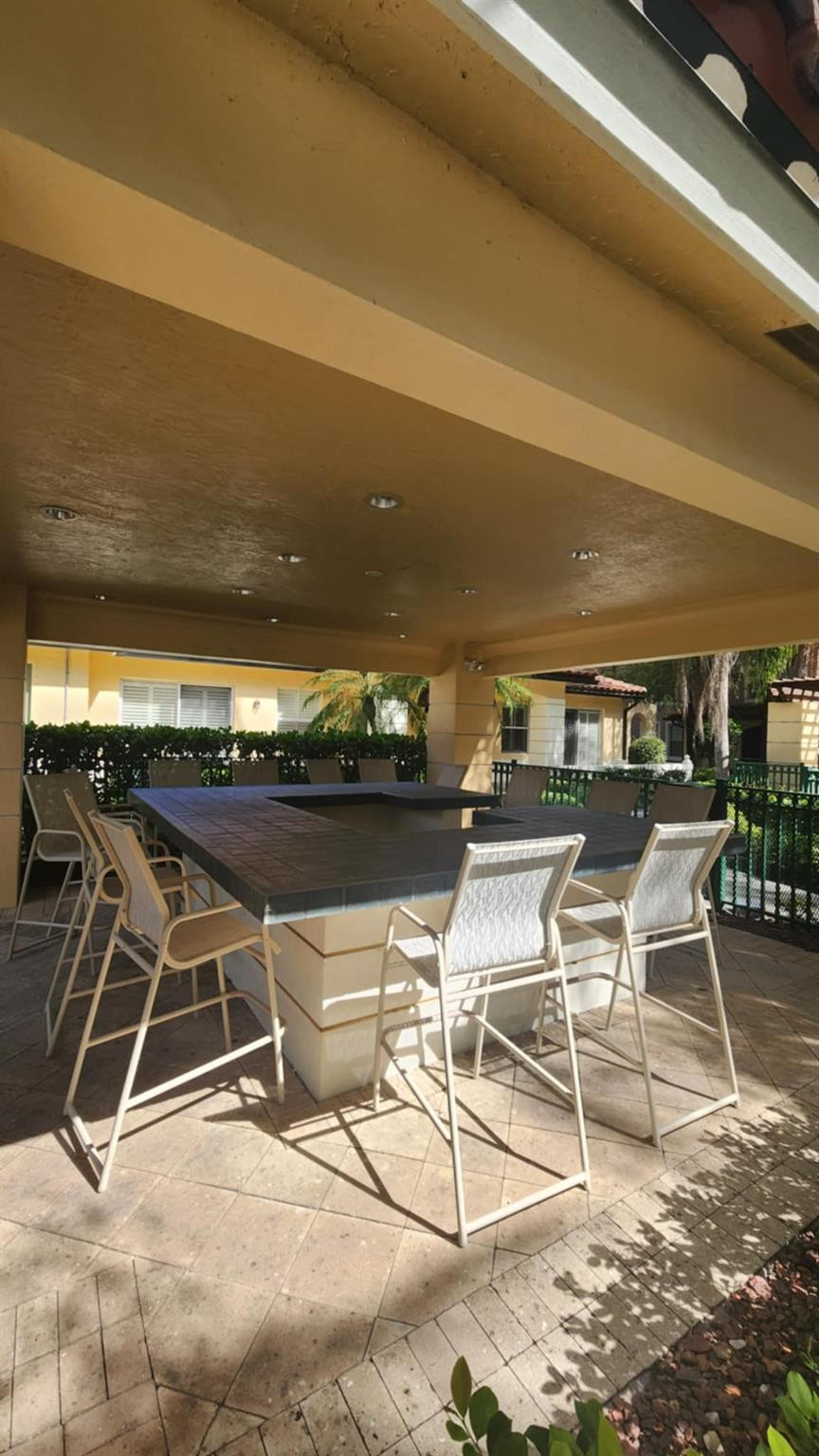 6884 W Sample Road 6884