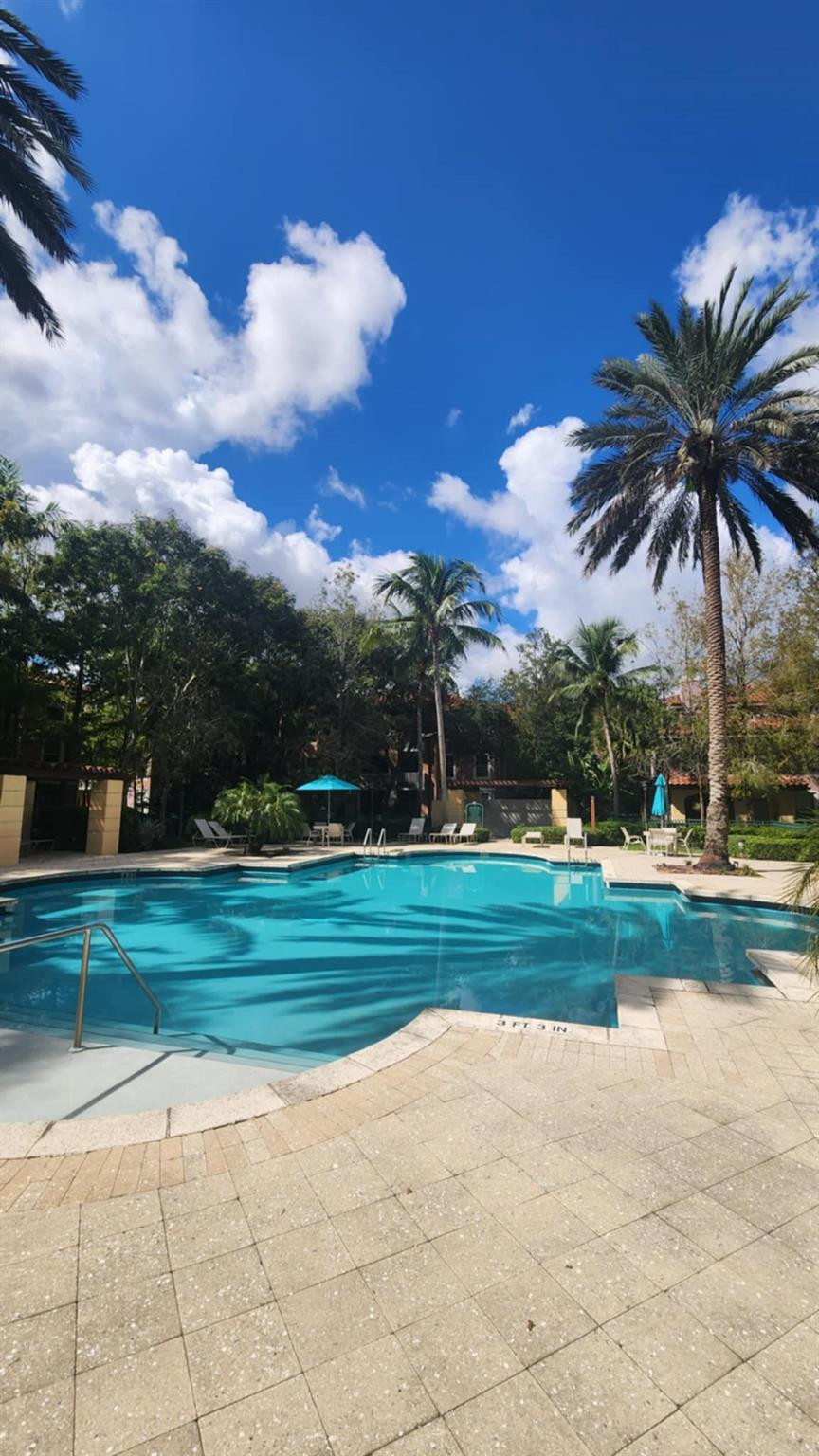 6884 W Sample Road 6884