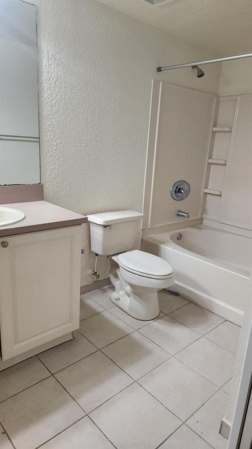 6884 W Sample Road 6884