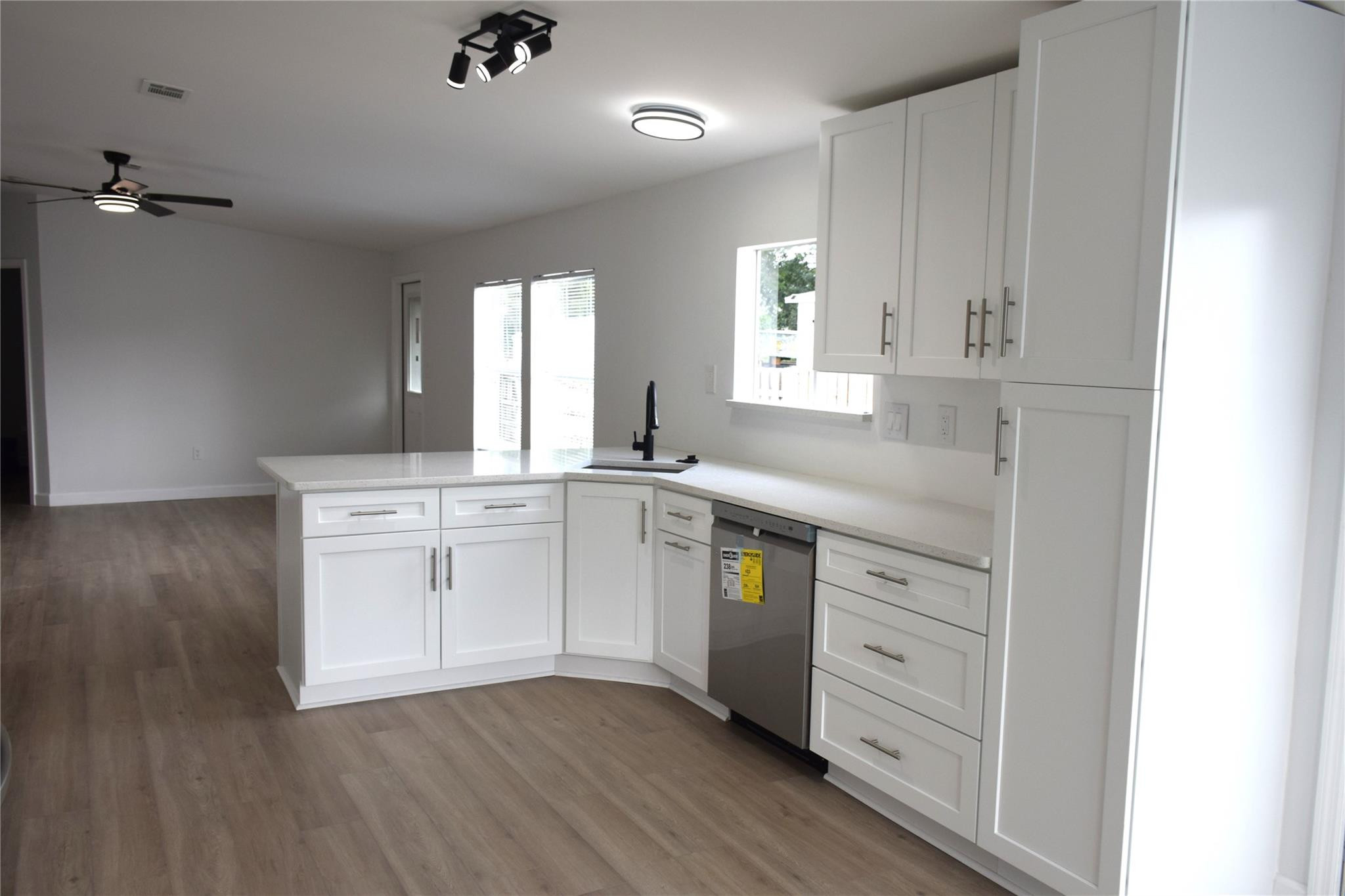 22971 Tradewind Road