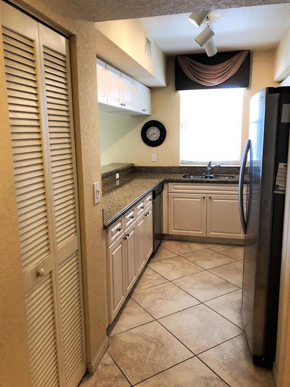 6620 W Sample Road 6620