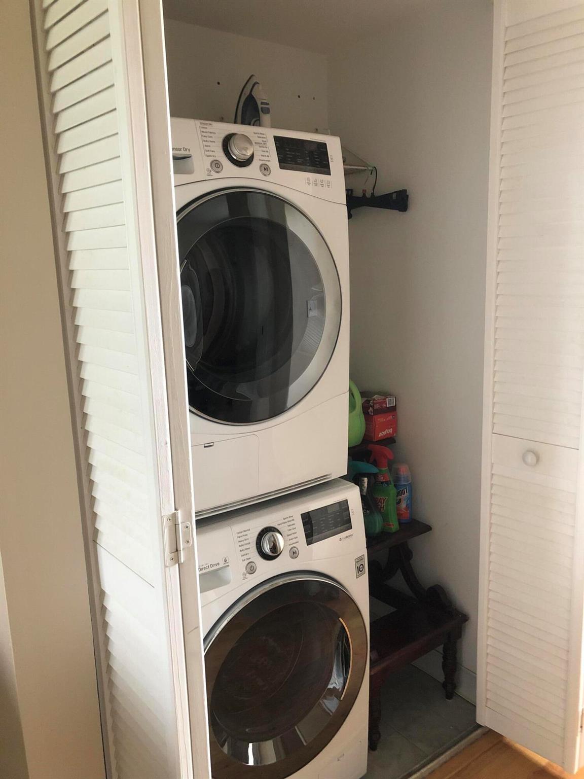 3836 Via Poinciana 406