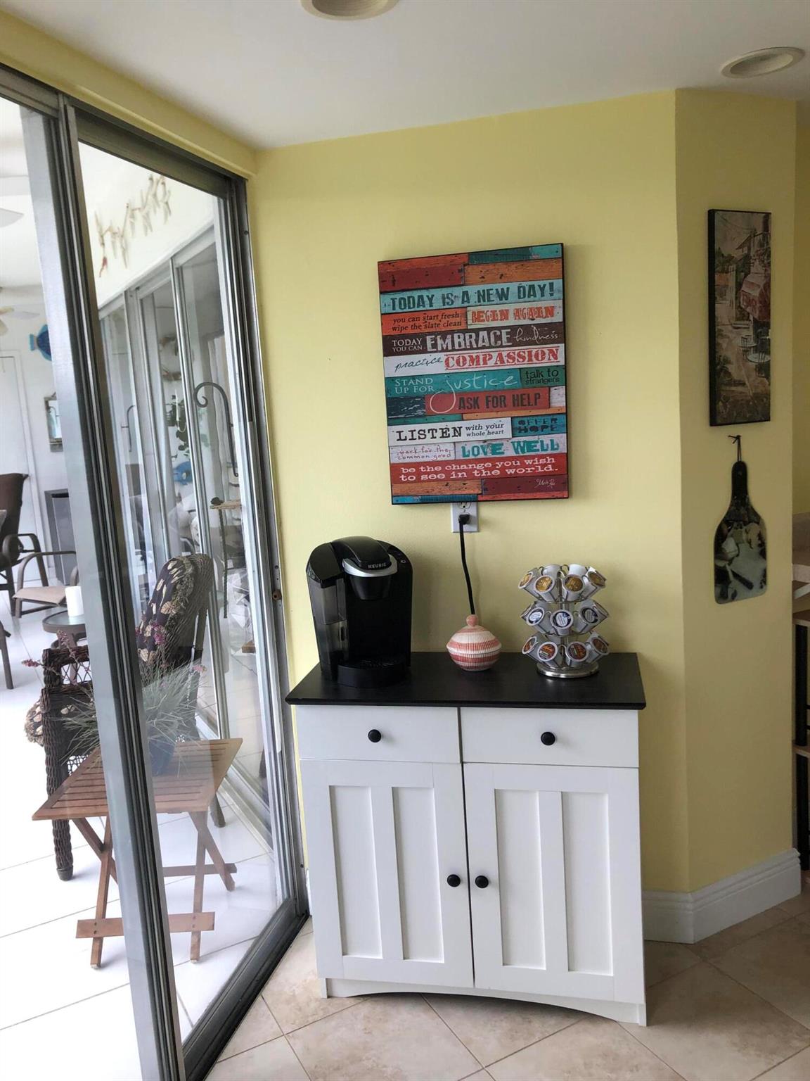 3836 Via Poinciana 406