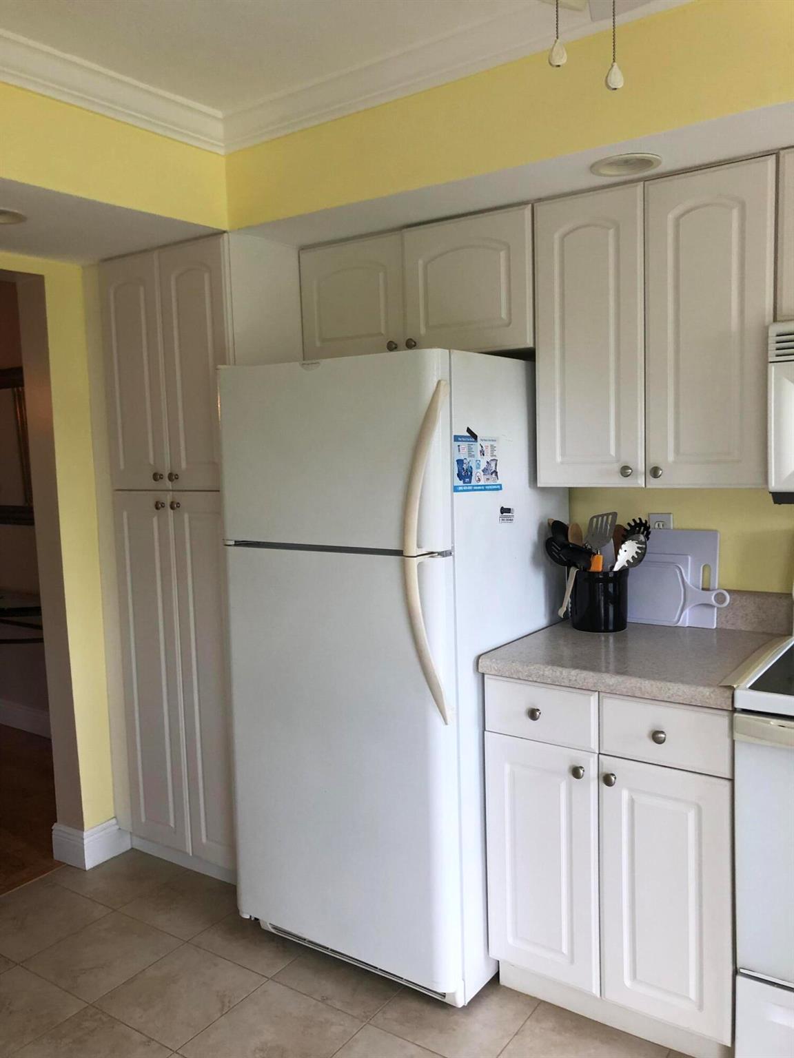 3836 Via Poinciana 406