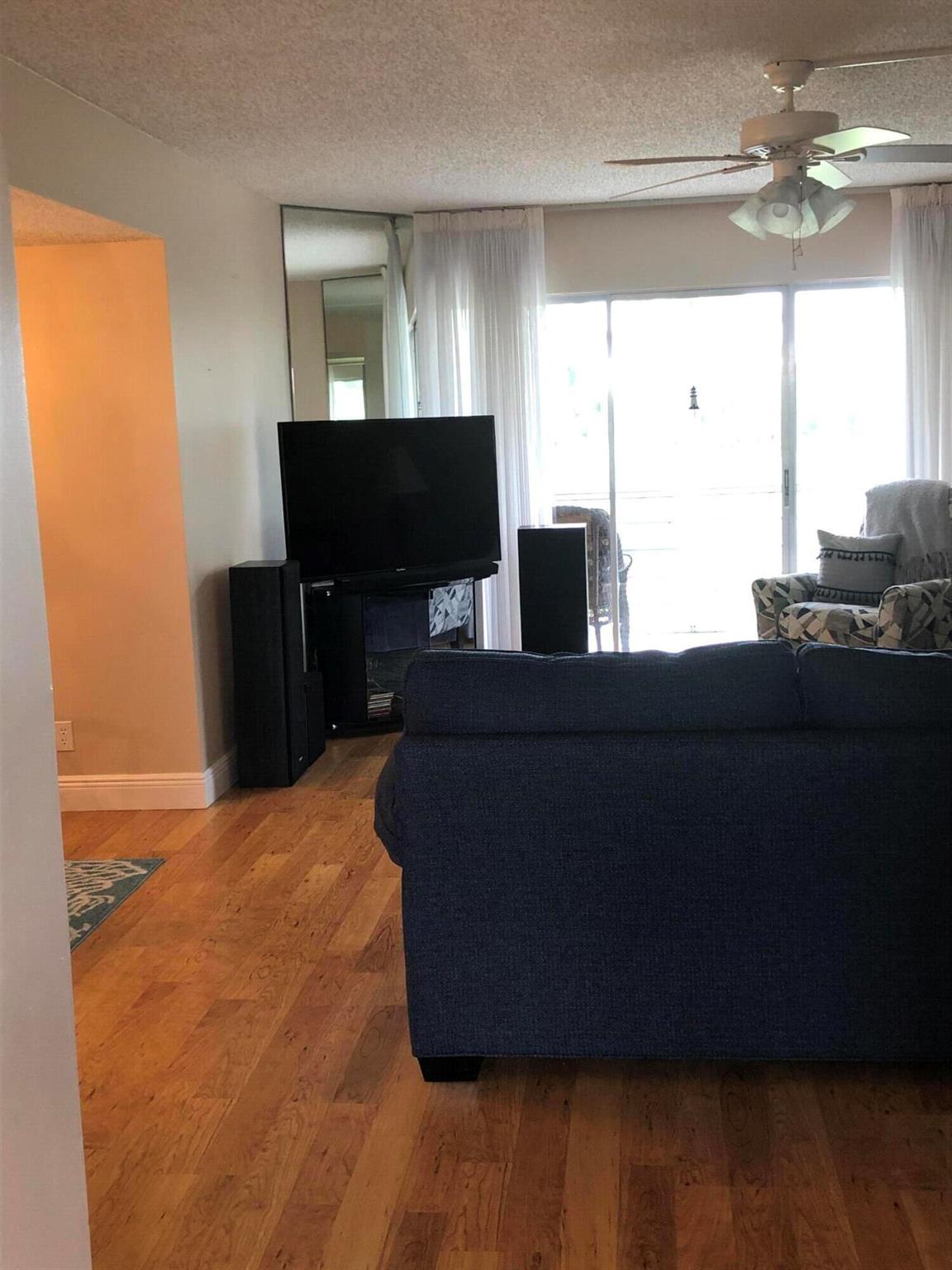 3836 Via Poinciana 406