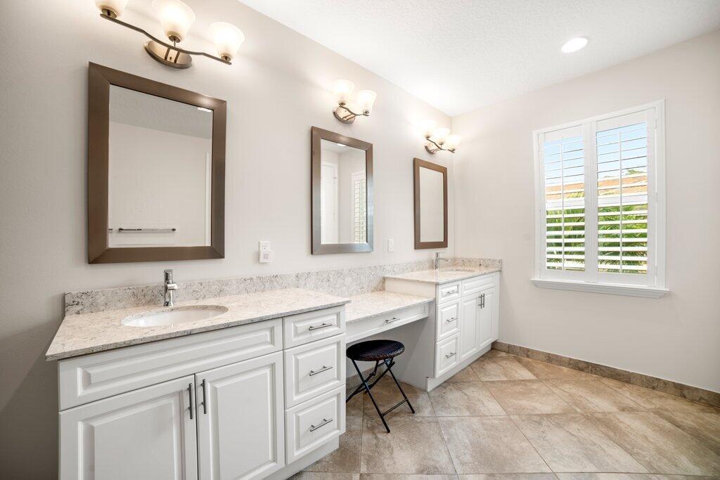 141 Sword Fern Place
