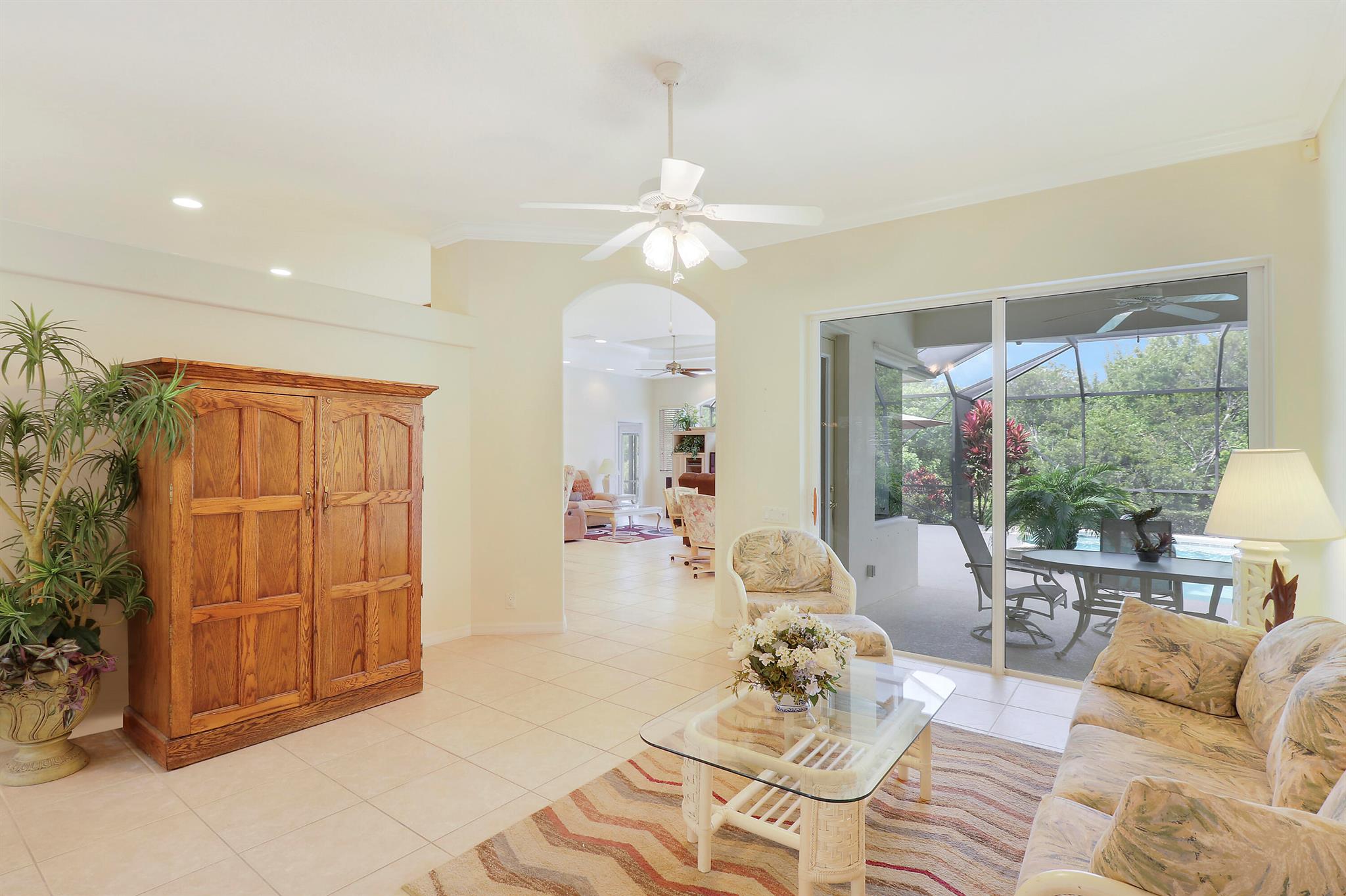 7996 SE Sequoia Drive