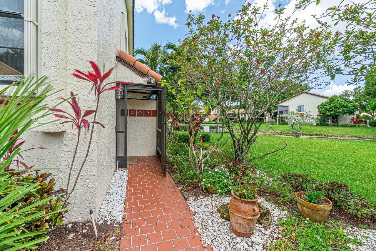 10828 Lake Palm Lane 202