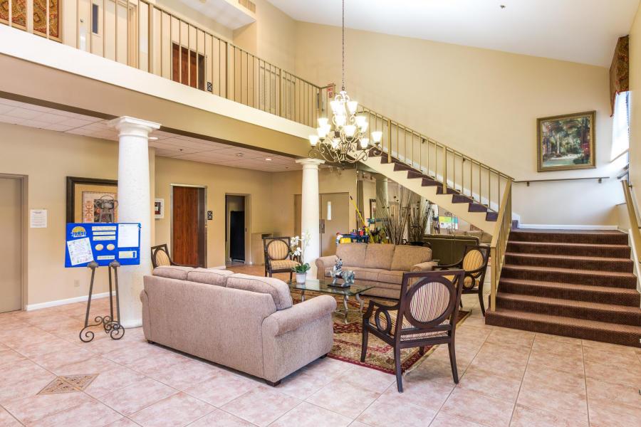 10828 Lake Palm Lane 202