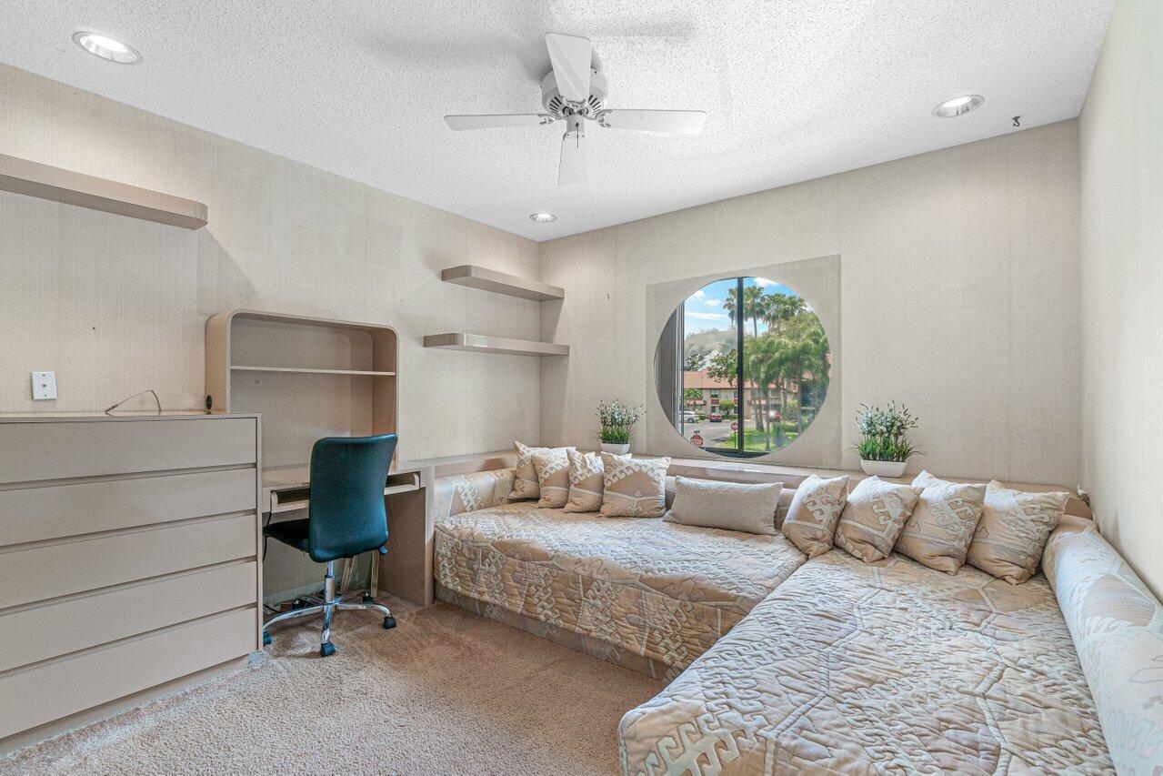 10828 Lake Palm Lane 202