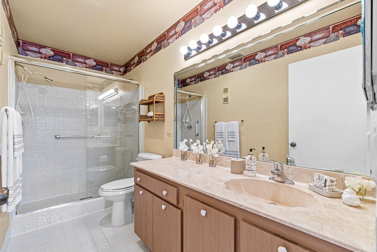 10828 Lake Palm Lane 202