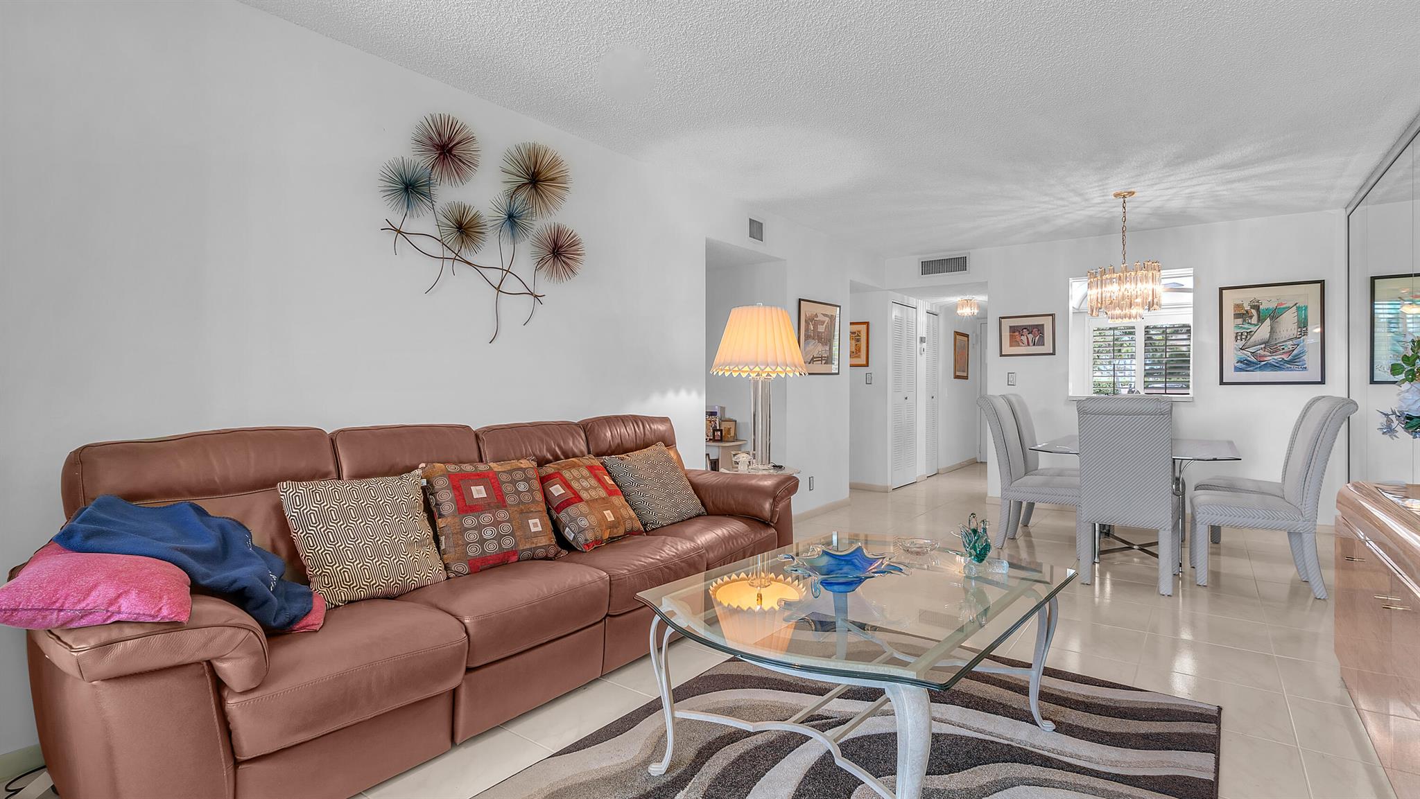 7145 Huntington Lane 106